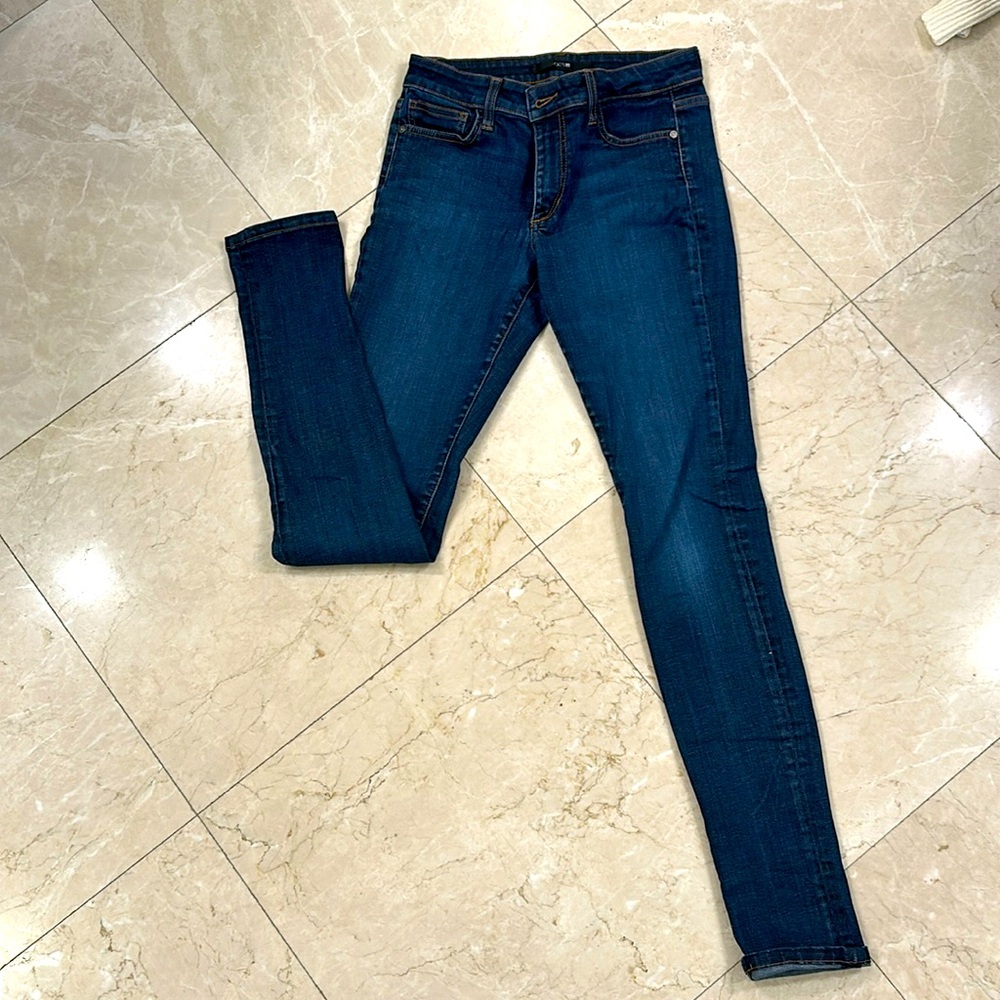 Joe’s jeans. Size 27. Fit Chelsea.